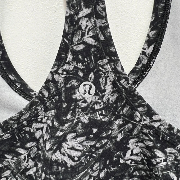 LULULEMON RAZORBACK TANK TOP SIZE 8 - Picture 6 of 9